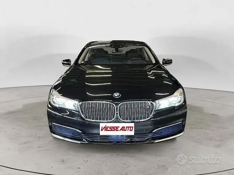 Usata BMW 730L 265 CV (194 kW) 2017 Nero Berlina