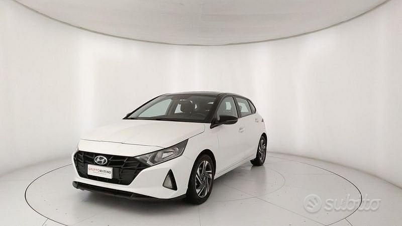 Usata Hyundai i20 84 CV (61 kW) 2023 Bianco Utilitaria