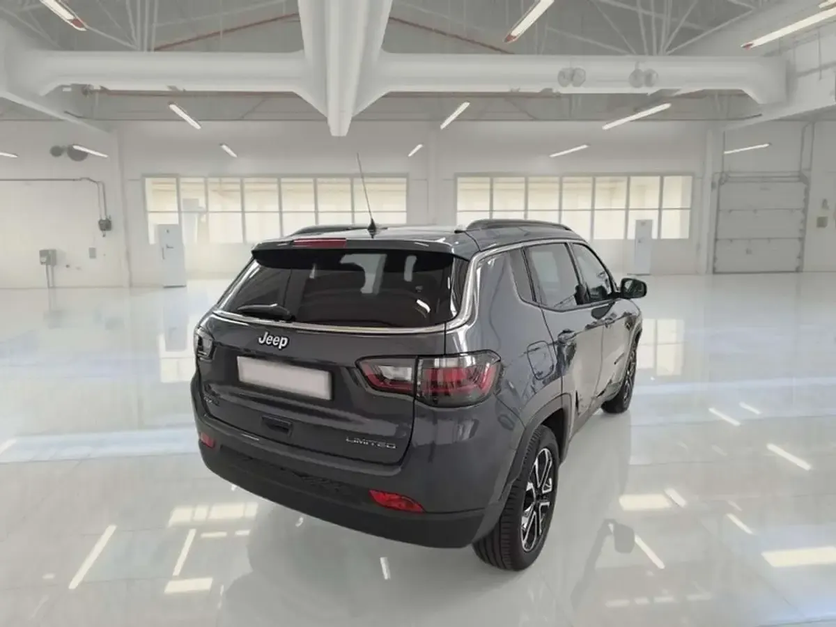 Usata Jeep Compass Limited 131 CV (96 kW) 2022 Grigio SUV