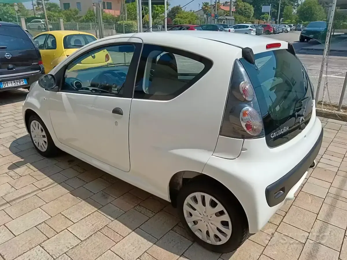 Usata Citroën C1 Style 68 CV (50 kW) 2009 Bianco Utilitaria