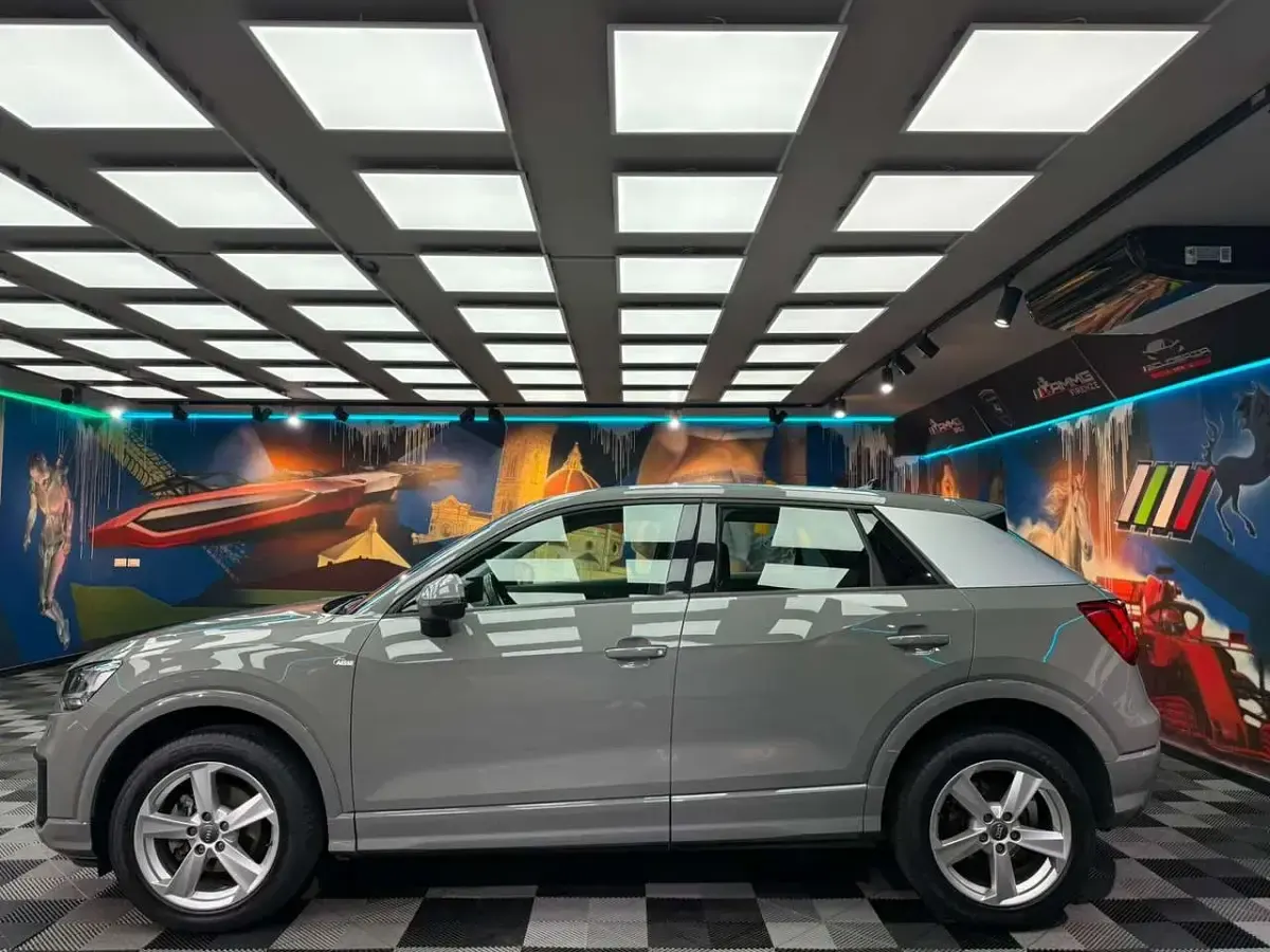 Usata Audi Q2 116 CV (85 kW) 2021 Grigio SUV