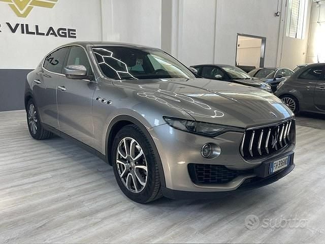 Usata Maserati Levante GranLusso 250 CV (183 kW) 2017 Grigio SUV