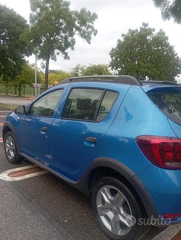 Usata Dacia Sandero Stepway 2019 Blu Berlina