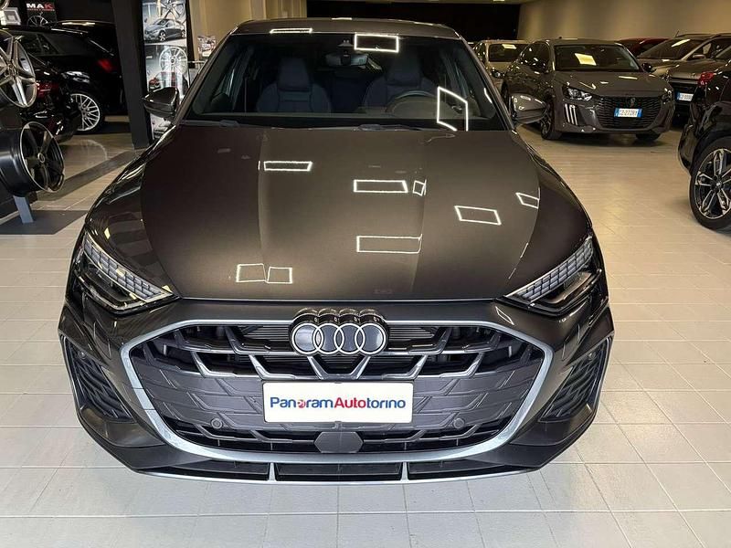 Usata Audi A3 S-Line 150 CV (110 kW) 2025 Grigio daytona Berlina