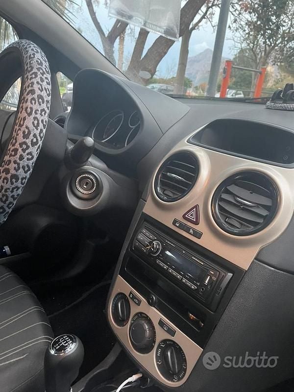 Usata Opel Corsa 2007 Grigio Utilitaria