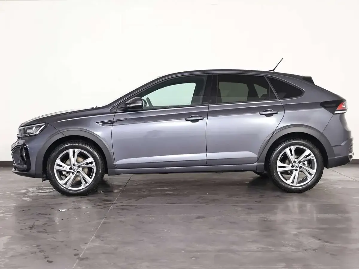 Usata VW Taigo R-line 110 CV (80 kW) 2023 Smoky grey SUV