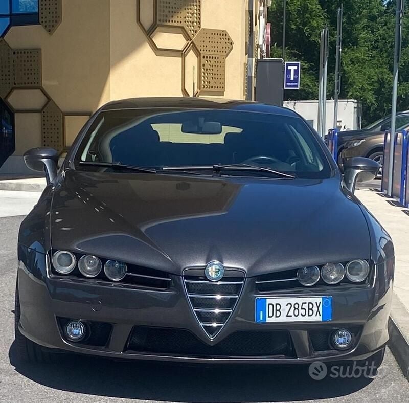 Usata Alfa Romeo Brera 185 CV (136 kW) 2006 Grigio Coupé