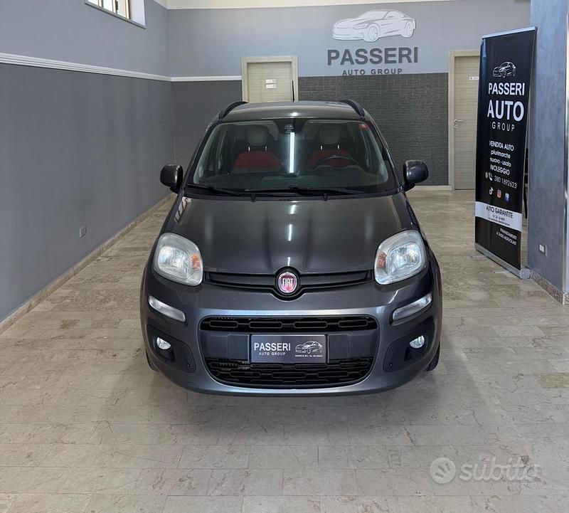 Usata Fiat Panda Lounge 95 CV (69 kW) 2017 Grigio Utilitaria