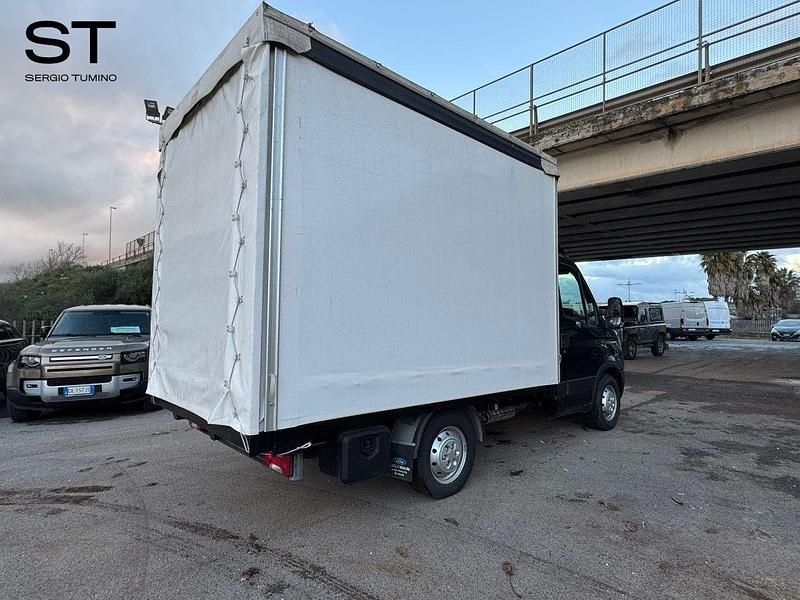 Usata Iveco Daily 145 CV (106 kW) 2012 Nero Cabrio