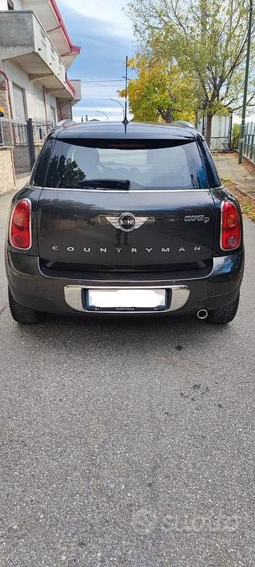 Usata Mini Cooper 111 CV (81 kW) 2016 Marrone Utilitaria