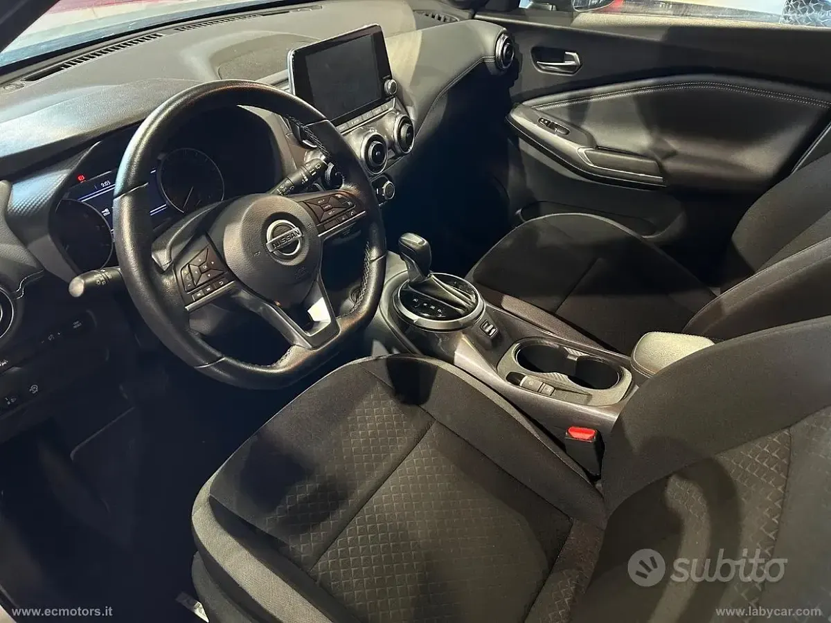 Usata Nissan Juke N-Connecta 114 CV (83 kW) 2022 Argento SUV