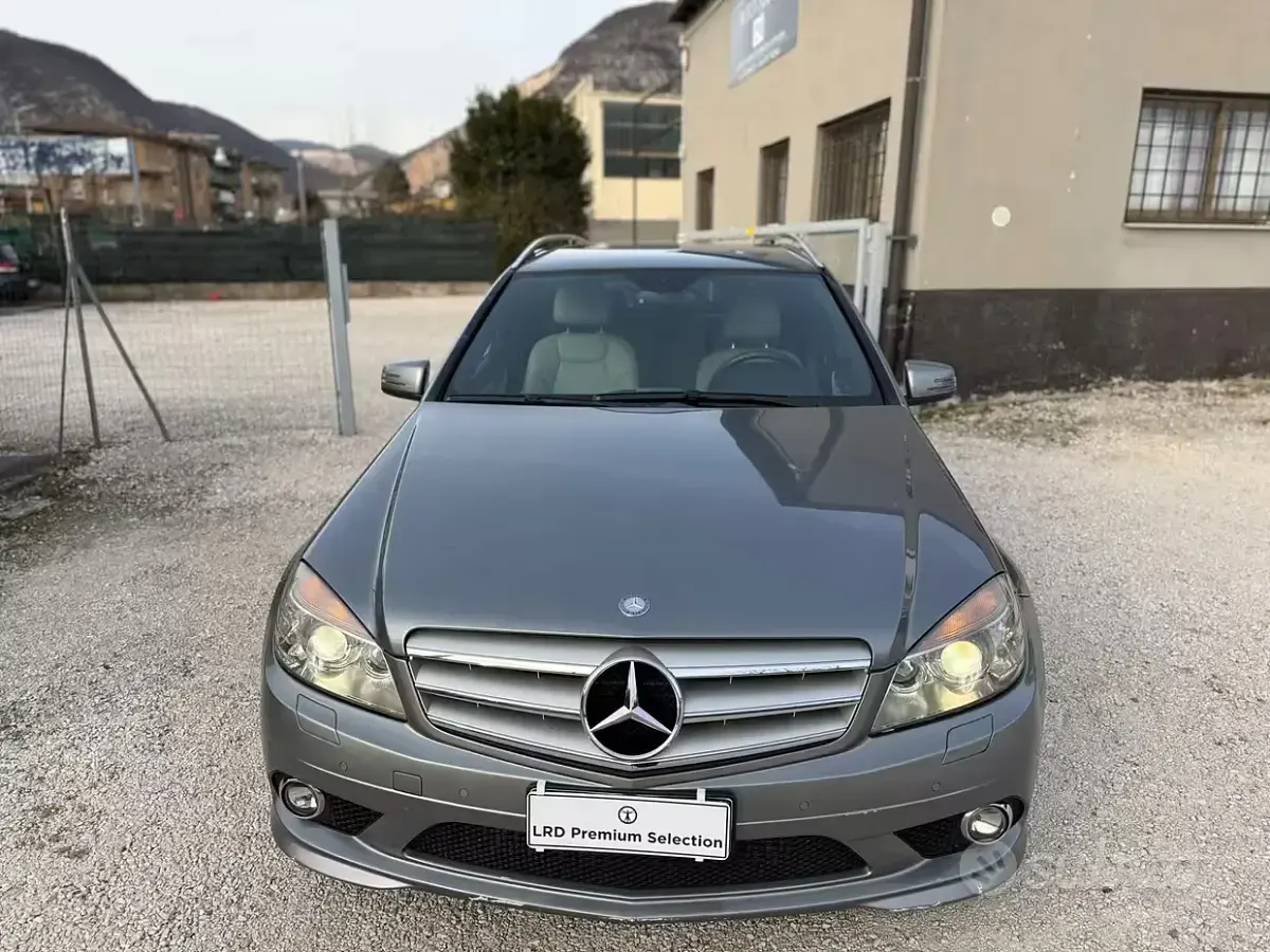 Usata Mercedes C350 Avantgarde 224 CV (164 kW) 2008 Grigio Station wagon