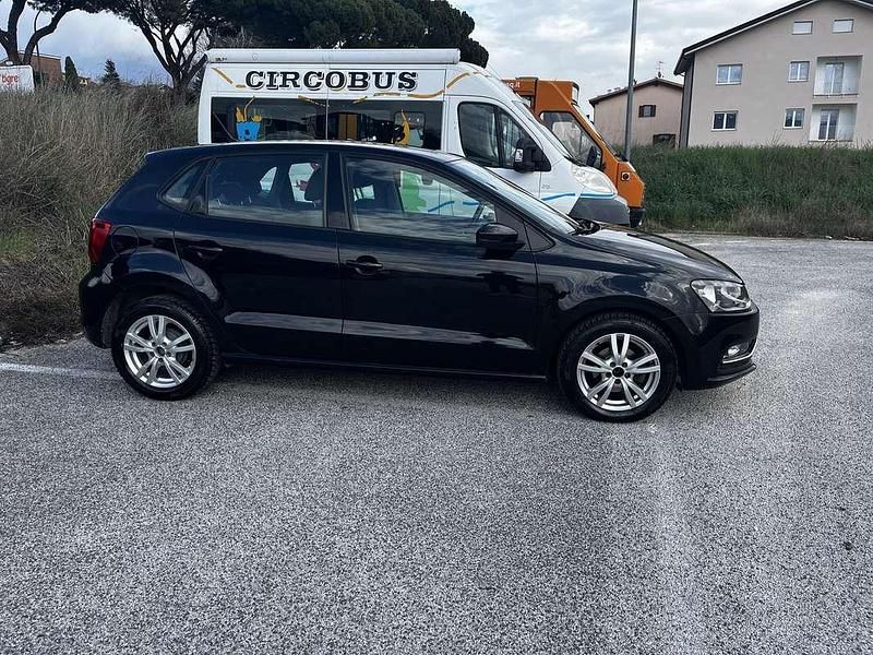 Usata VW Polo Trendline 75 CV (55 kW) 2017 Berlina