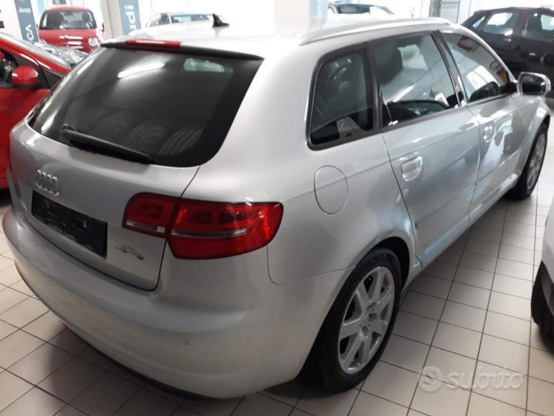 Usata Audi A3 Attraction 105 CV (77 kW) 2012 Grigio Utilitaria