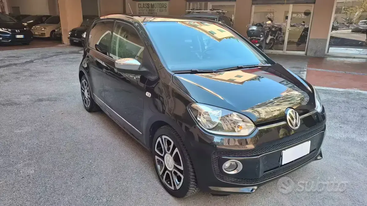 Usata VW up! Highline 75 CV (55 kW) 2014 Nero Utilitaria