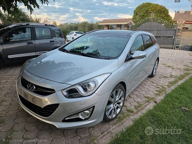 Grigio Usata 2011 Hyundai i40 Style Station wagon | 7500 € (Ottimo prezzo) - Immagine 1/4