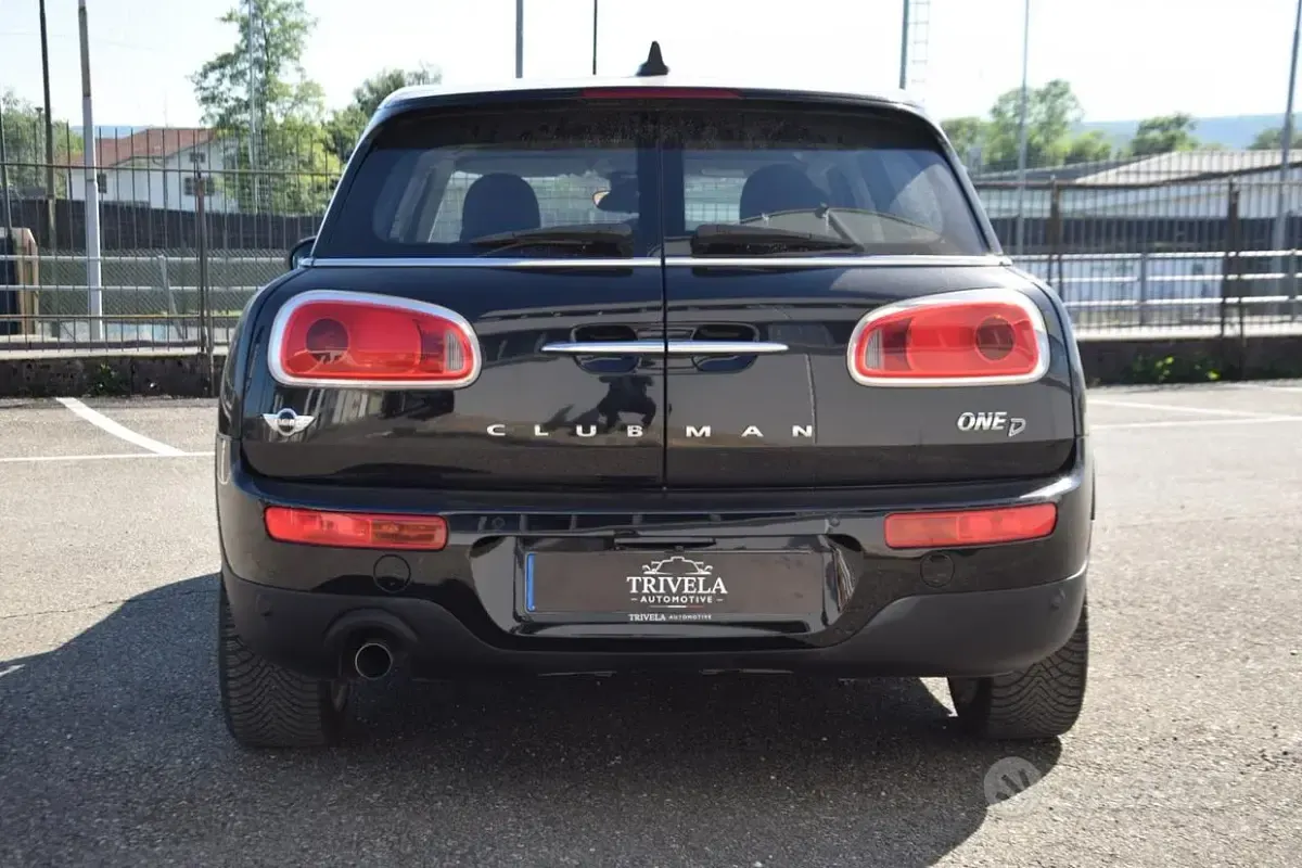 Usata Mini Clubman Business 116 CV (85 kW) 2017 Nero Station wagon