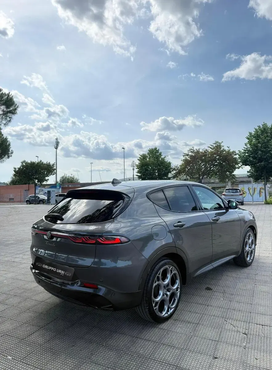 Usata Alfa Romeo Tonale Edizione Speciale 130 CV (95 kW) 2022 Grigio SUV