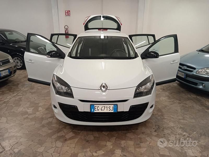 Usata Renault Mégane GT Line GT-Line 110 CV (80 kW) 2011 Bianco Berlina