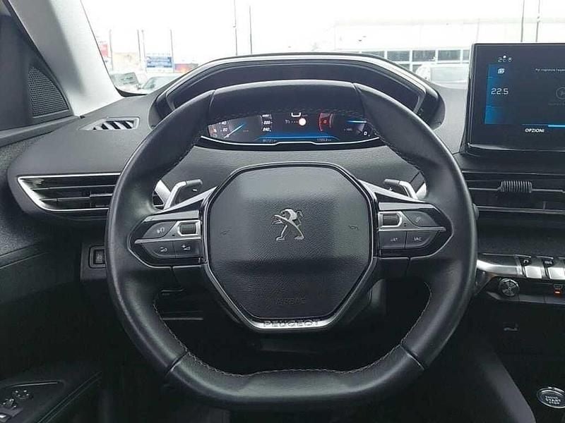 Usata Peugeot 3008 Allure 131 CV (96 kW) 2022 Bianco SUV