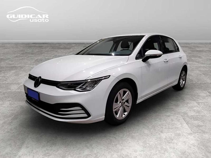 Bianco Usata 2022 VW Golf VIII Style Tre volumi | 19.500 € (Buon prezzo) - Immagine 1/4