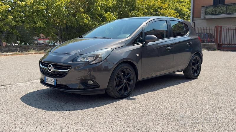 Usata 2015 Opel Corsa Tre volumi | 4500 € (Ottimo prezzo) - Immagine 1/4