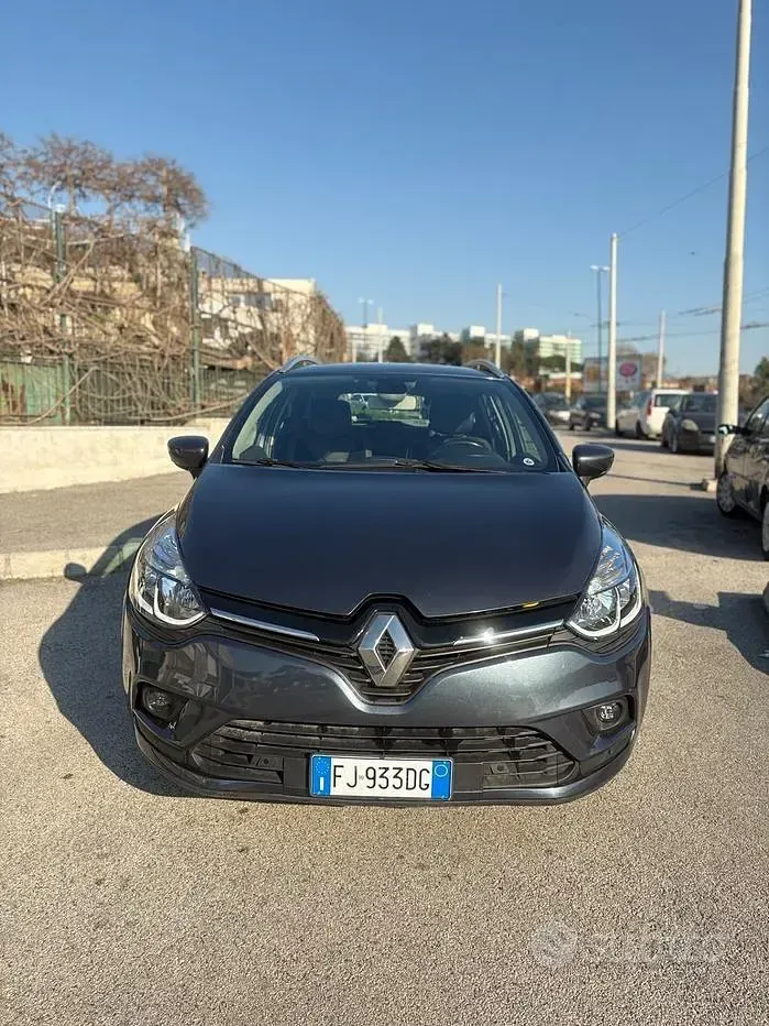 Usata Renault Clio 90 CV (66 kW) 2017 Grigio Station wagon