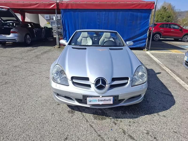 Usata Mercedes SLK200 163 CV (119 kW) 2004 Grigio Cabrio