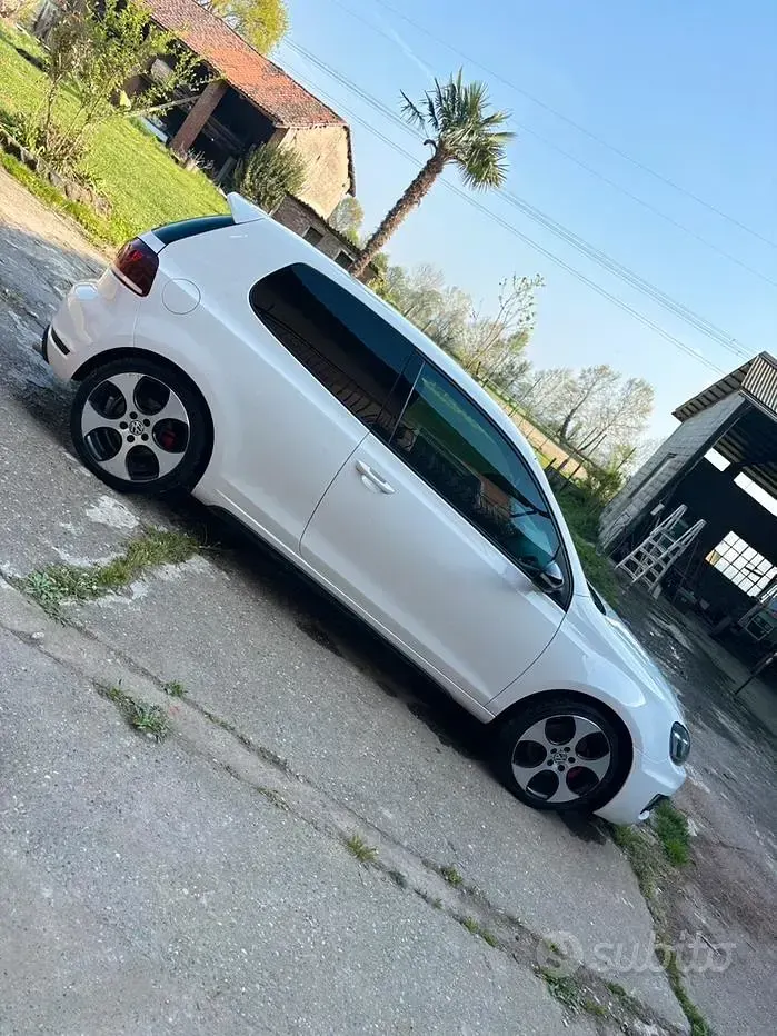 Usata VW Golf VI GTI 210 CV (154 kW) 2010 Bianco Berlina