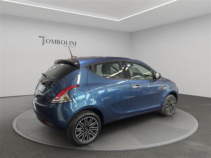 Usata Lancia Ypsilon Gold 70 CV (51 kW) 2023 Other Utilitaria