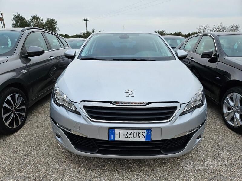 Argento Usata 2016 Peugeot 308 Active Station wagon | 7500 € (Cara) - Immagine 1/4