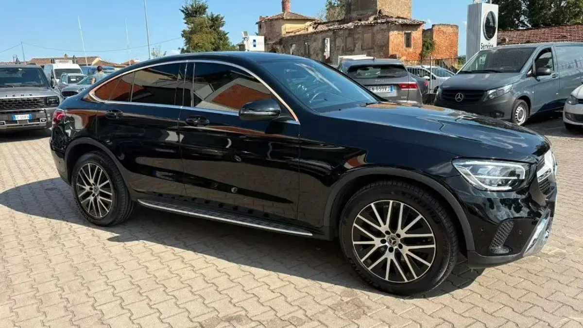 Usata Mercedes GLC200 163 CV (119 kW) 2020 Nero SUV