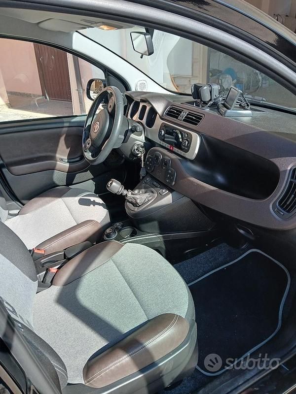 Usata Fiat Panda Cross Cross 85 CV (62 kW) 2019 Blu Utilitaria