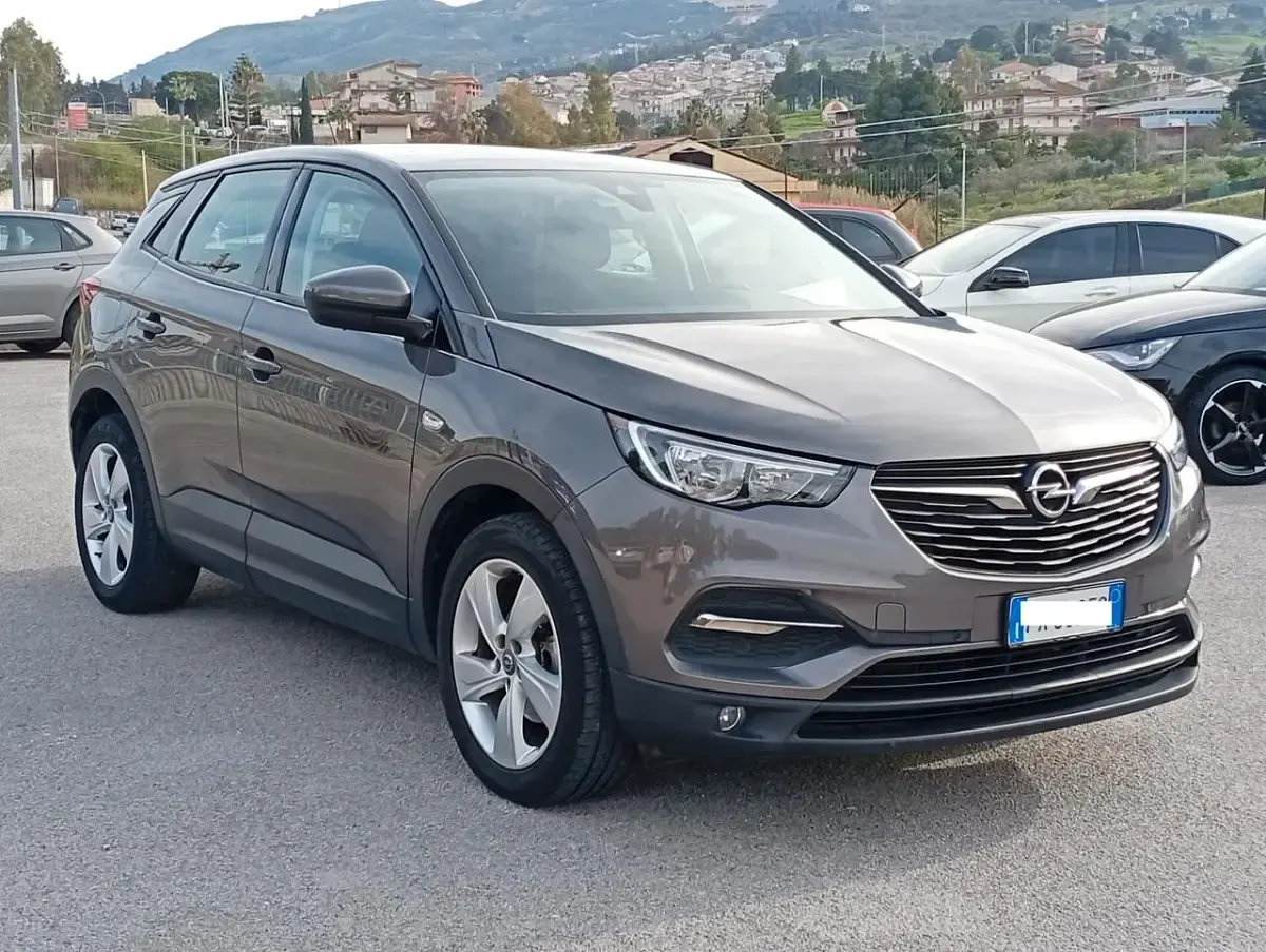Usata Opel Grandland X Ultimate 131 CV (96 kW) 2019 Grigio SUV
