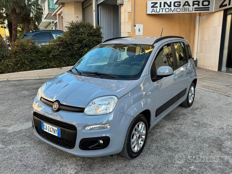 Usata Fiat Panda Lounge 69 CV (50 kW) 2020 Grigio Berlina
