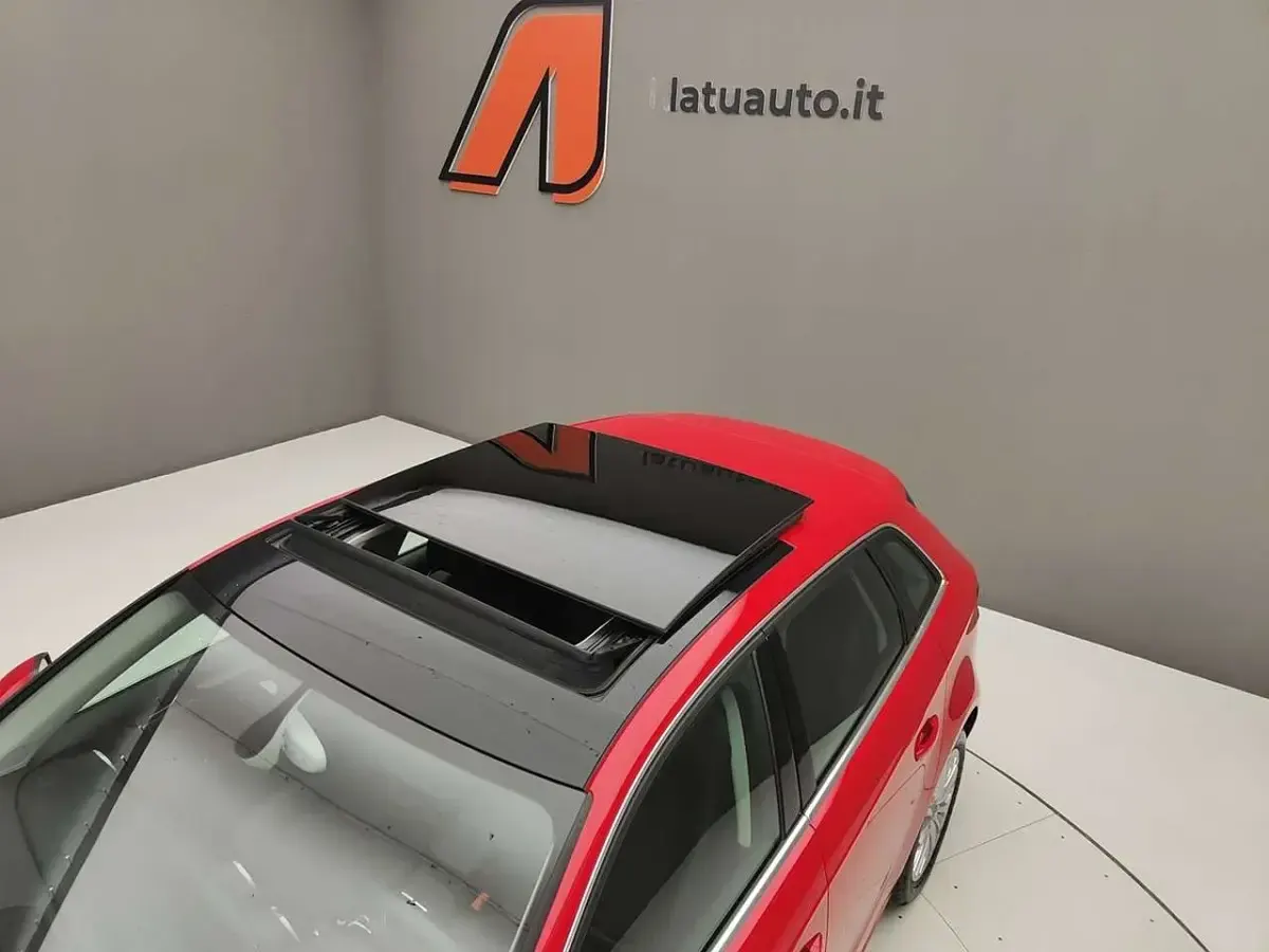 Usata Audi A3 Ambiente 122 CV (89 kW) 2013 Rosso Utilitaria