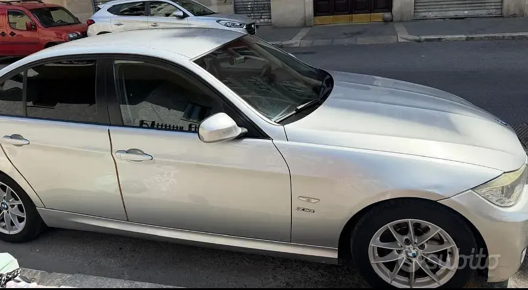 Usata BMW 320 Sport Line 177 CV (130 kW) 2009 Grigio Berlina