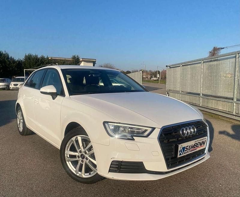 Usata Audi A3 Admired 116 CV (85 kW) 2019 Bianco Berlina