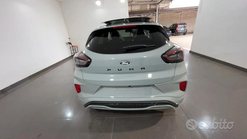 Nuova Ford Puma ST-Line 125 CV (91 kW) 2025 Cactus gray SUV
