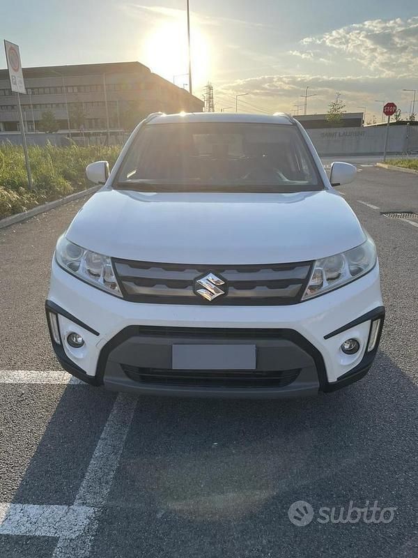Usata Suzuki Vitara Cool 120 CV (88 kW) 2017 Bianco SUV