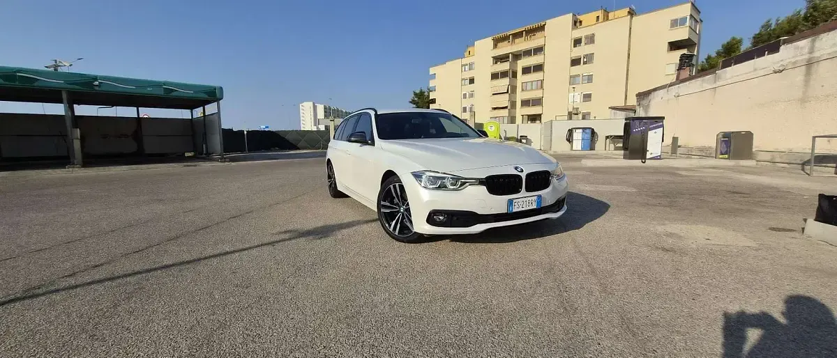 Usata BMW 318 Advantage 150 CV (110 kW) 2018 Bianco Station wagon