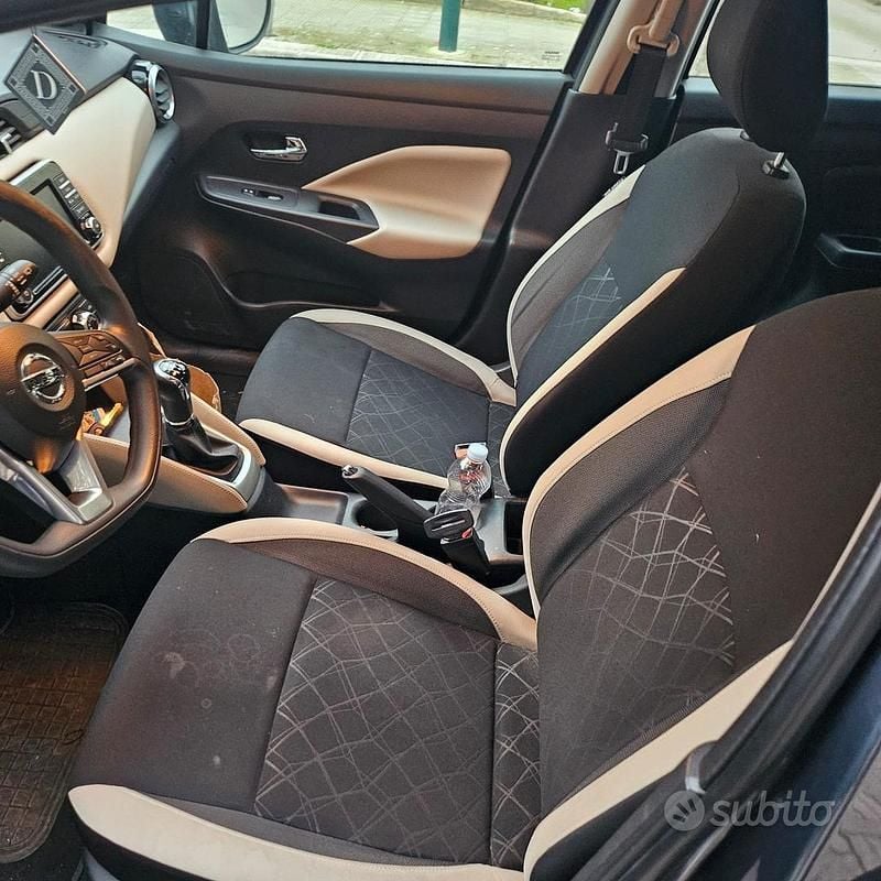 Usata Nissan Micra 90 CV (66 kW) 2019 Grigio Utilitaria