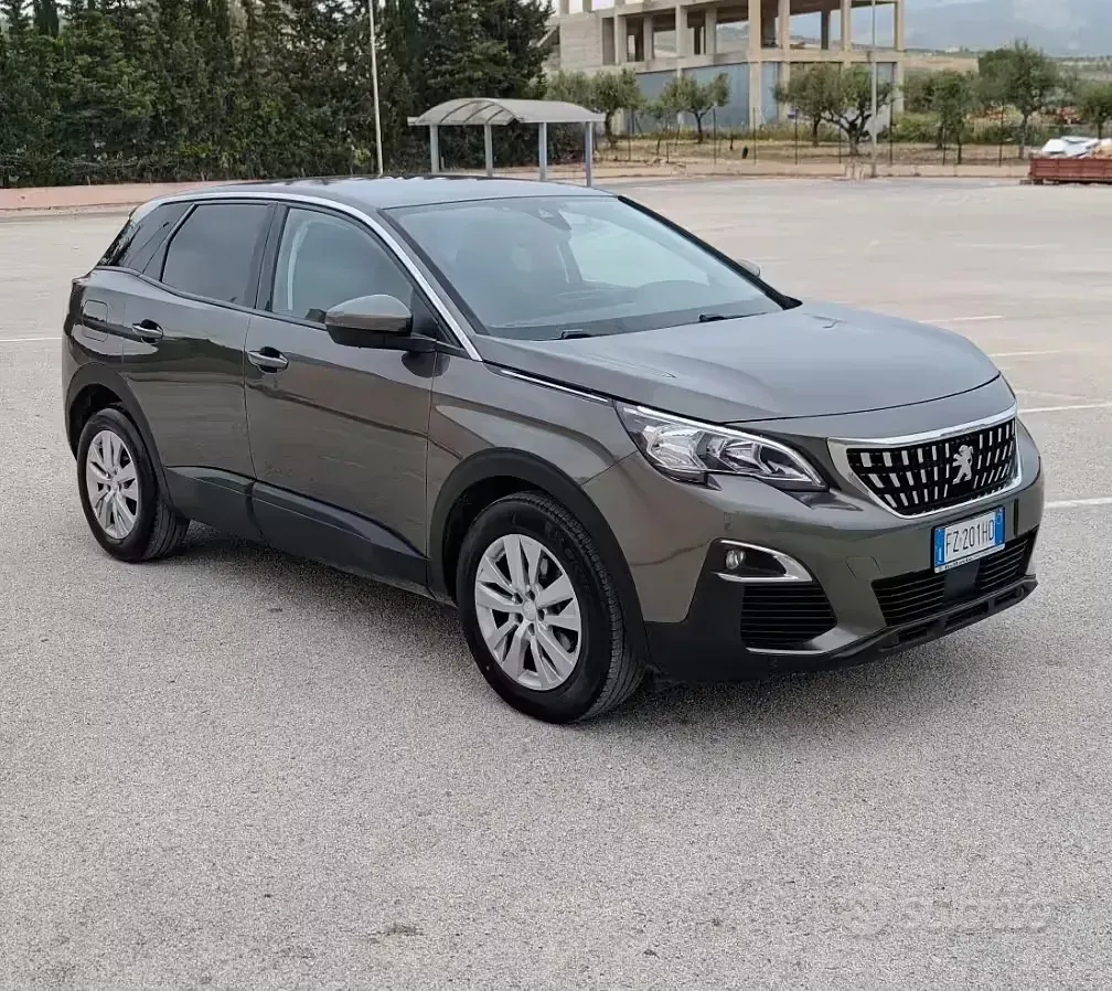 Usata Peugeot 3008 131 CV (96 kW) 2020 Grigio SUV