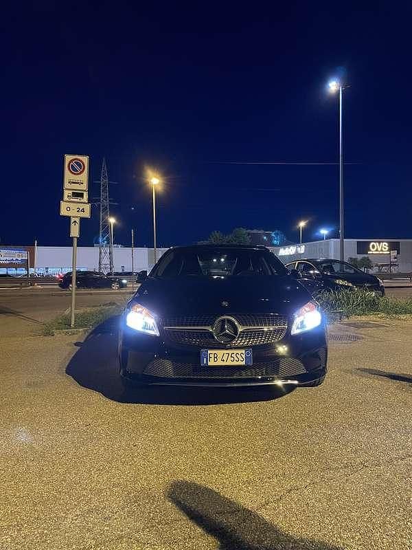 Usata Mercedes A180 Edition 109 CV (80 kW) 2015 Berlina