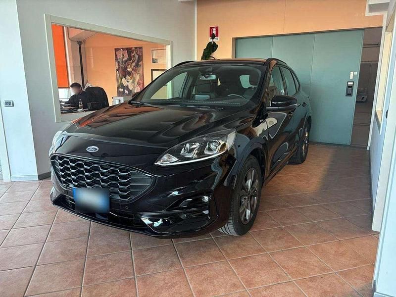 Nero Usata 2022 Ford Kuga ST-Line SUV | 18.400 € (Buon prezzo) - Immagine 1/4