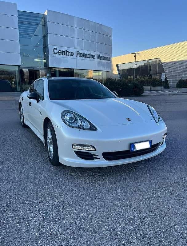 Usata Porsche Panamera 250 CV (183 kW) 2011 Nero Berlina