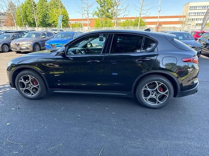 Usata Alfa Romeo Stelvio Sprint 190 CV (139 kW) 2021 Nero SUV