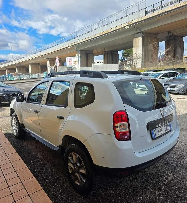 Usata Dacia Duster Ambiance 114 CV (83 kW) 2017 Bianco SUV