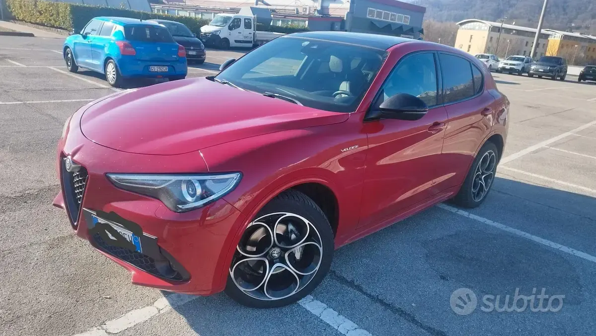 Usata Alfa Romeo Stelvio Veloce 209 CV (153 kW) 2022 Rosso SUV