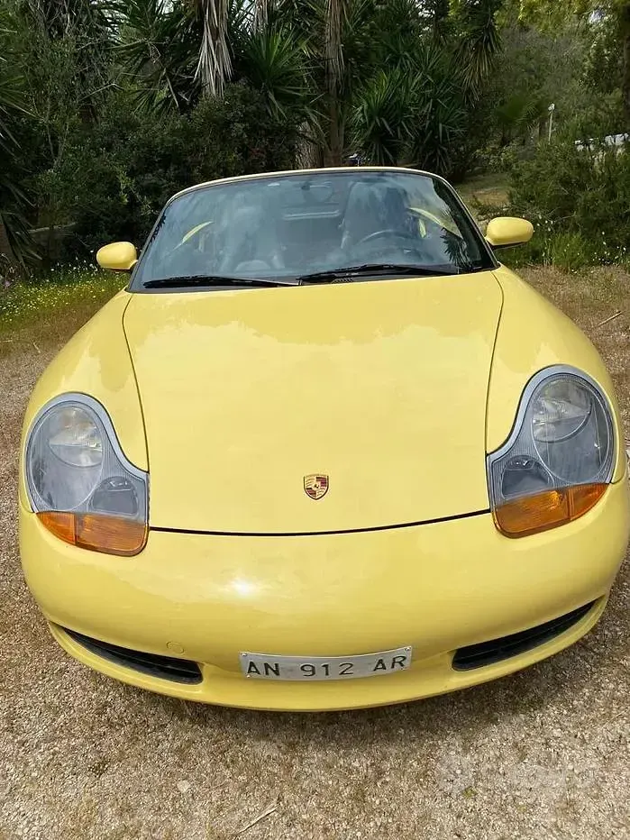 Second-hand Porsche Boxster 204 CP (150 kW) 1997 Galben Cabrio